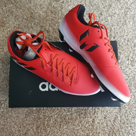 Adidas Soccer Shoes - Picture 3 of 4